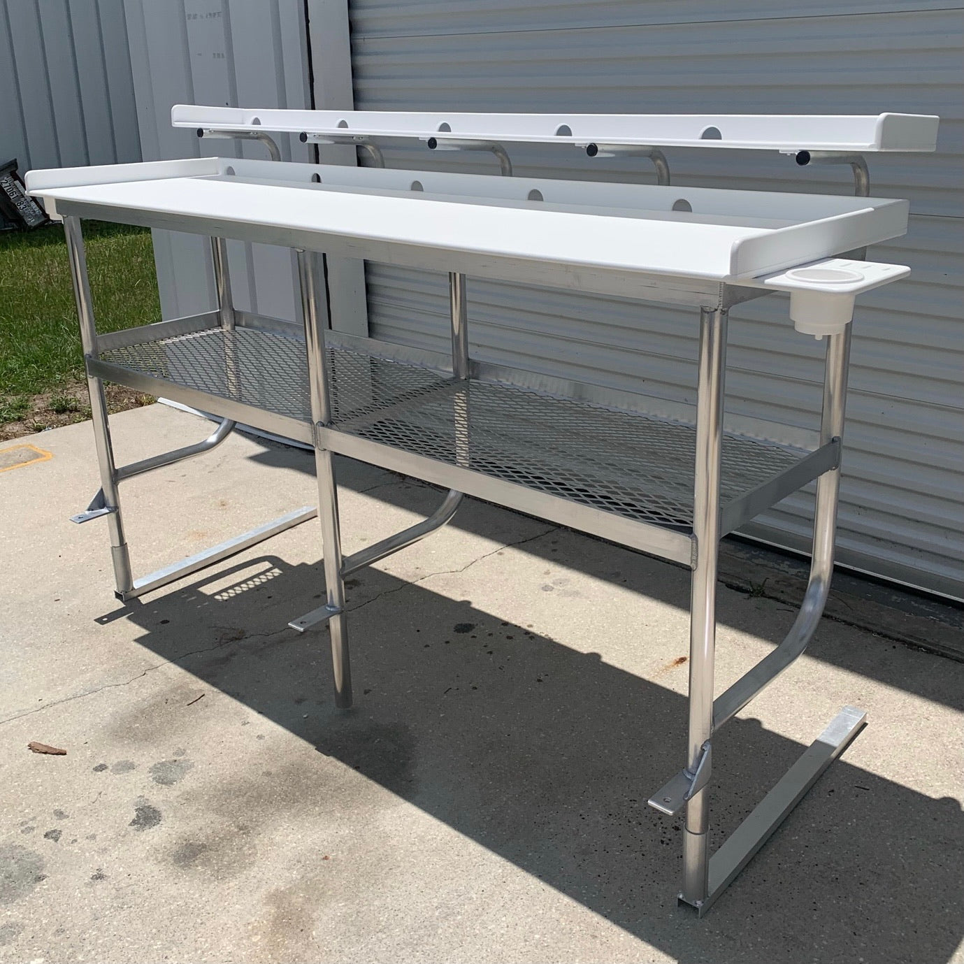 Deluxe Fish Cleaning Table - Over the wall