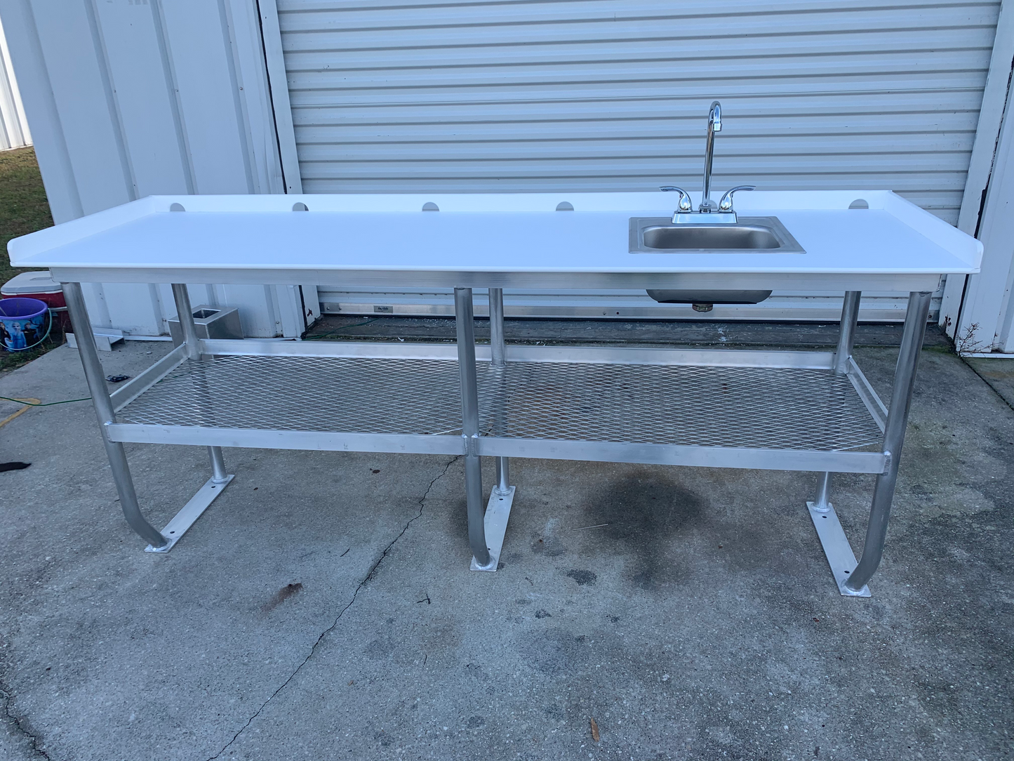 Fillet Table Sink