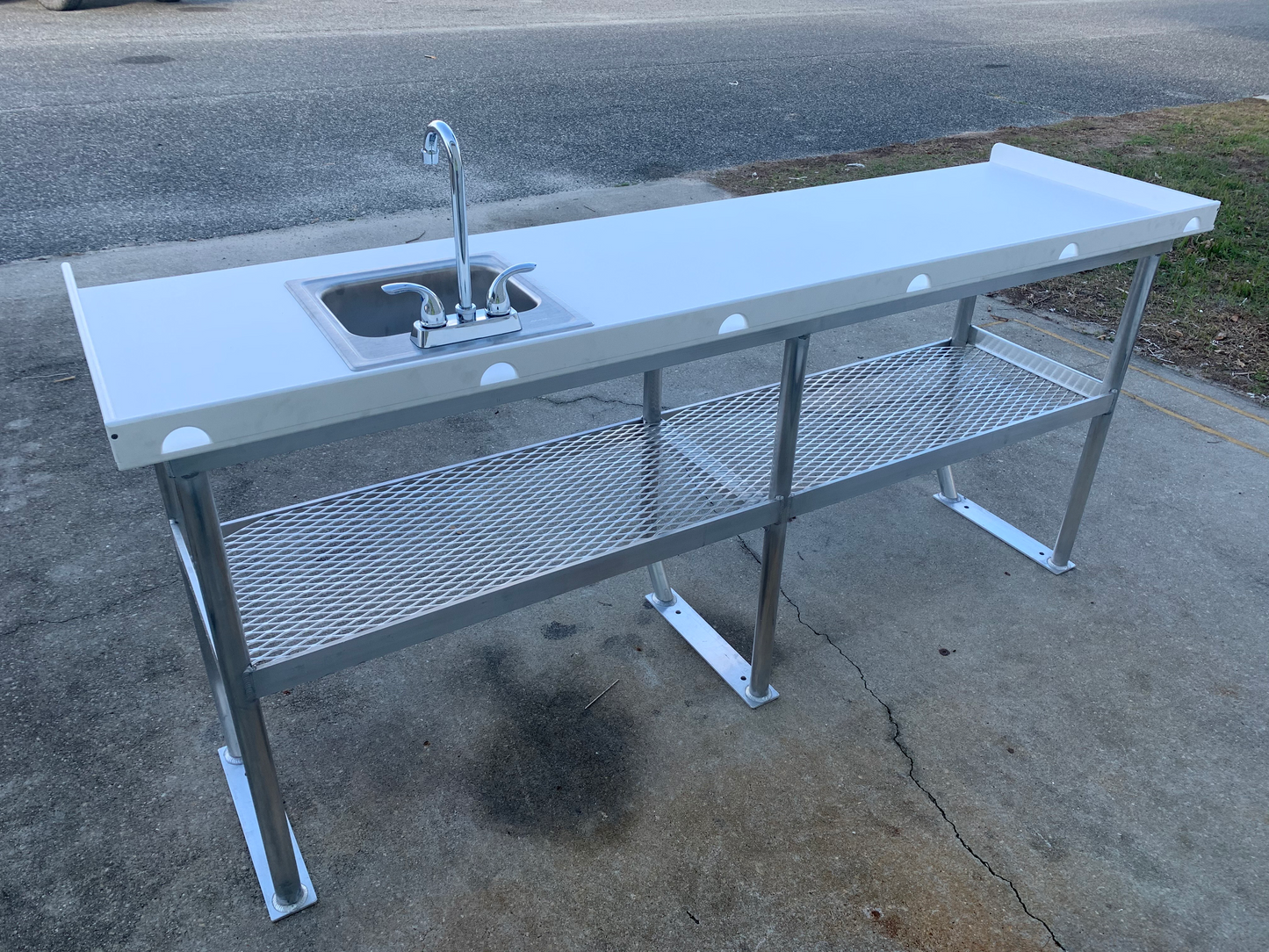 Fillet Table Sink